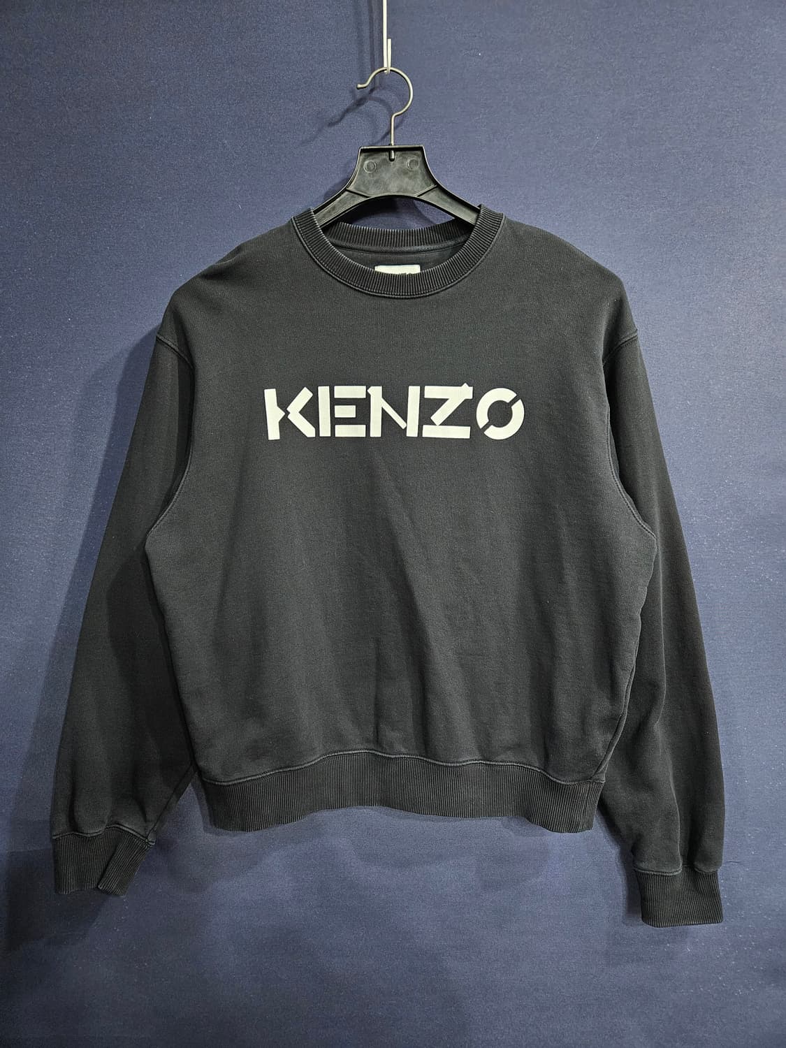 겐조 프린팅 블랙 남성 오버핏 105 맨투맨  상품이미지1