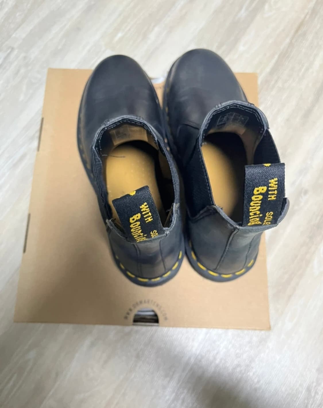 닥터마틴 2976 첼시 왁스드 풀그레인 블랙 [260] 상품이미지3