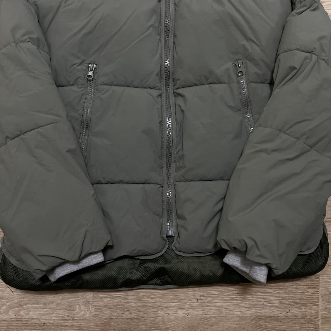 자라 스탠드넥 푸퍼 패딩 점퍼 [라이트 카키] S/90 상품이미지3