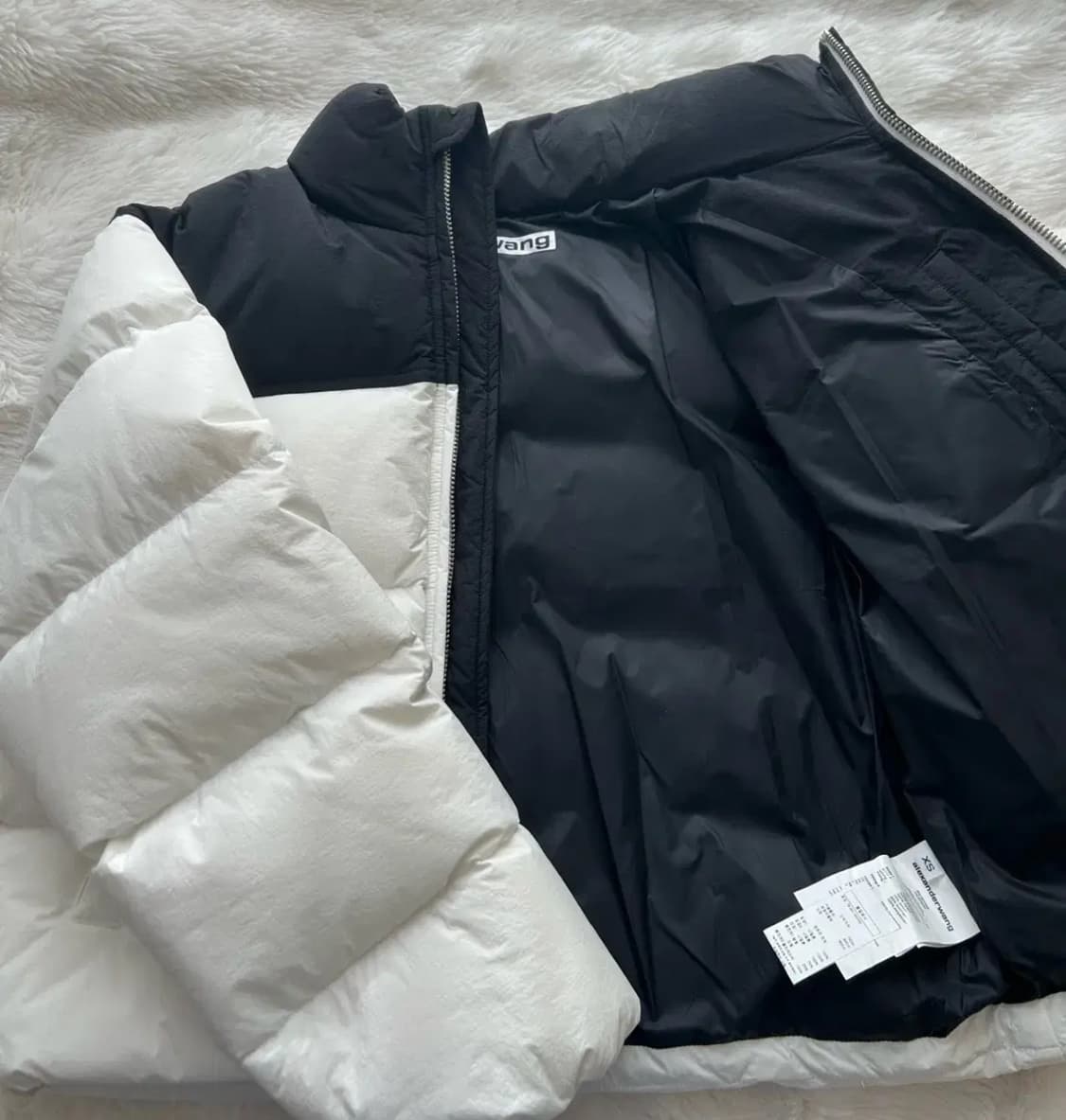 알렉산더왕 화이트 숏패딩 상품이미지2