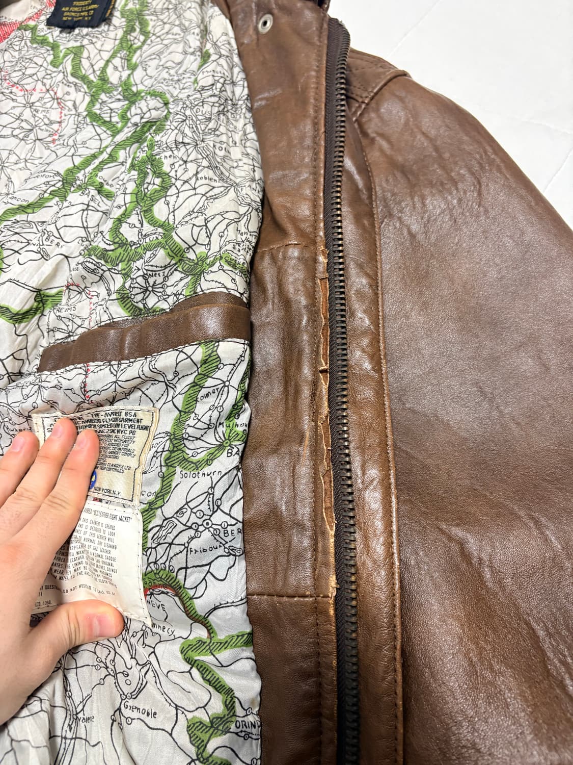 Avirex 90s A-2 leather jacket 상품이미지5