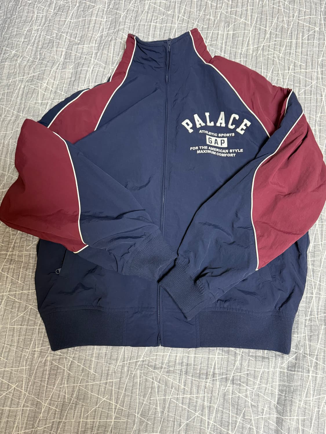 팔라스 x 갭 나일론 트랙 탑 네이비 레드 - 24SS 상품이미지1
