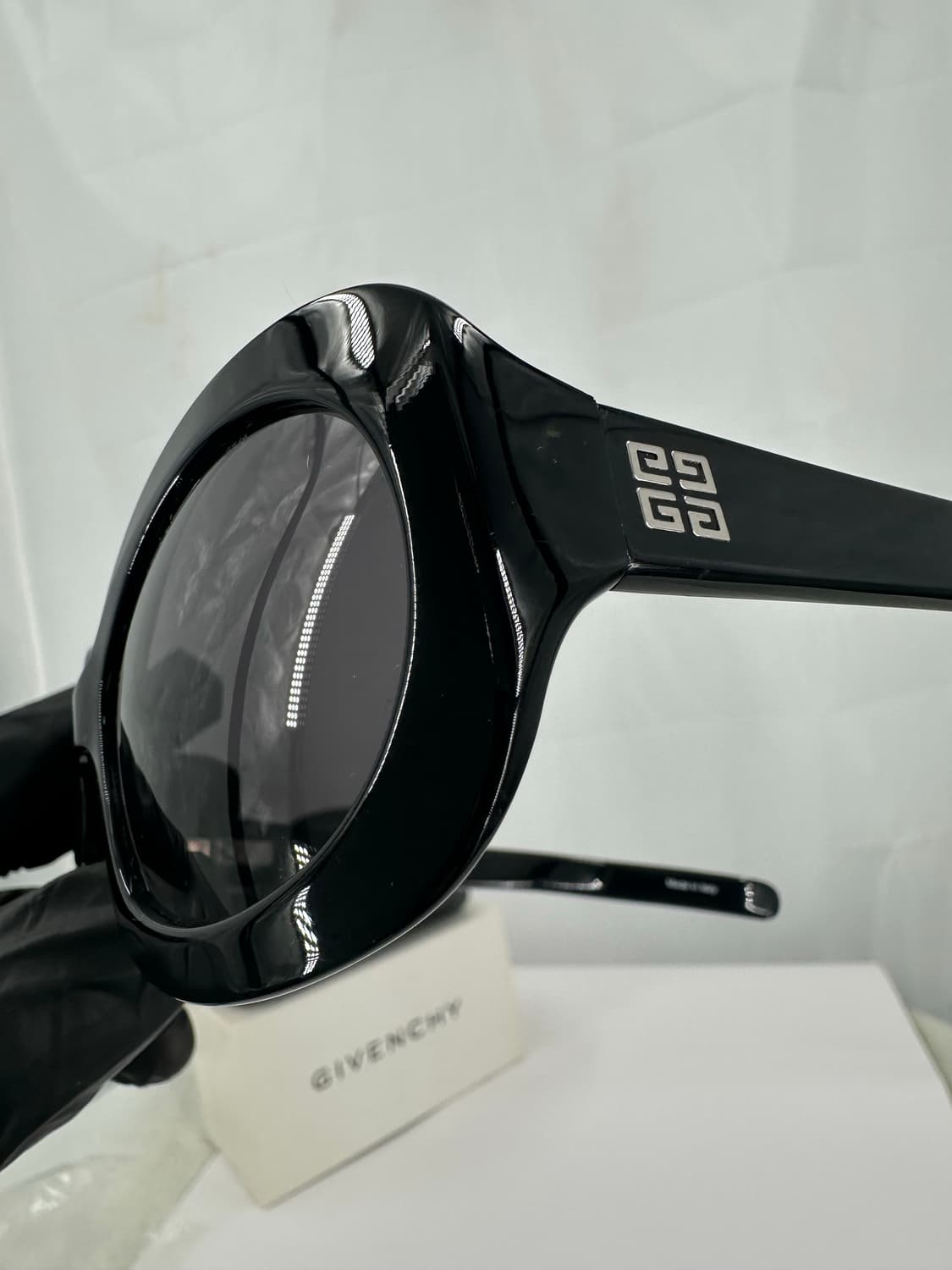 [새상품 무료배송] 정품 지방시 Made in Italy 선글라스 상품이미지4