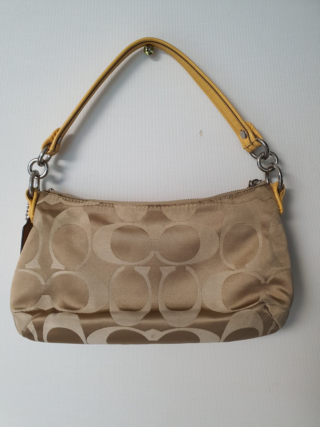 코치 시그니처 숄더백 상품이미지5