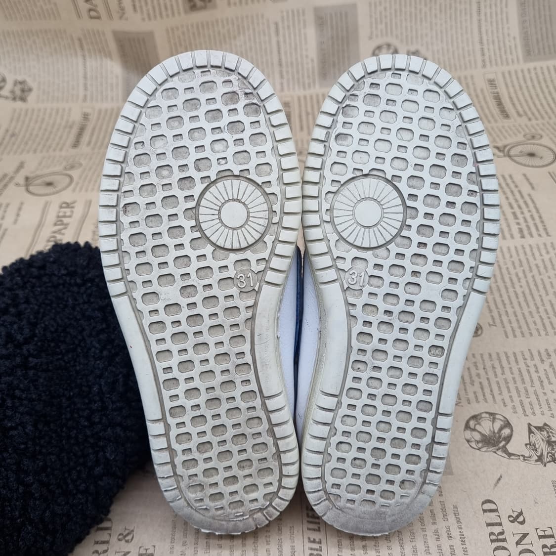 펜디 매치 아동스니커즈31 180 상품이미지3