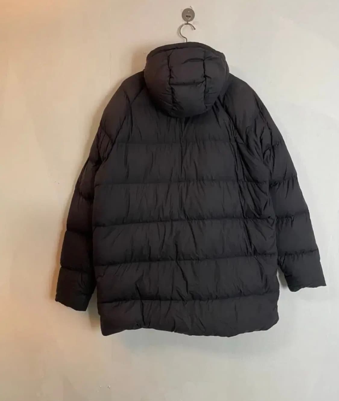 파타고니아 사일런트 후드 다운 파카 상품이미지5