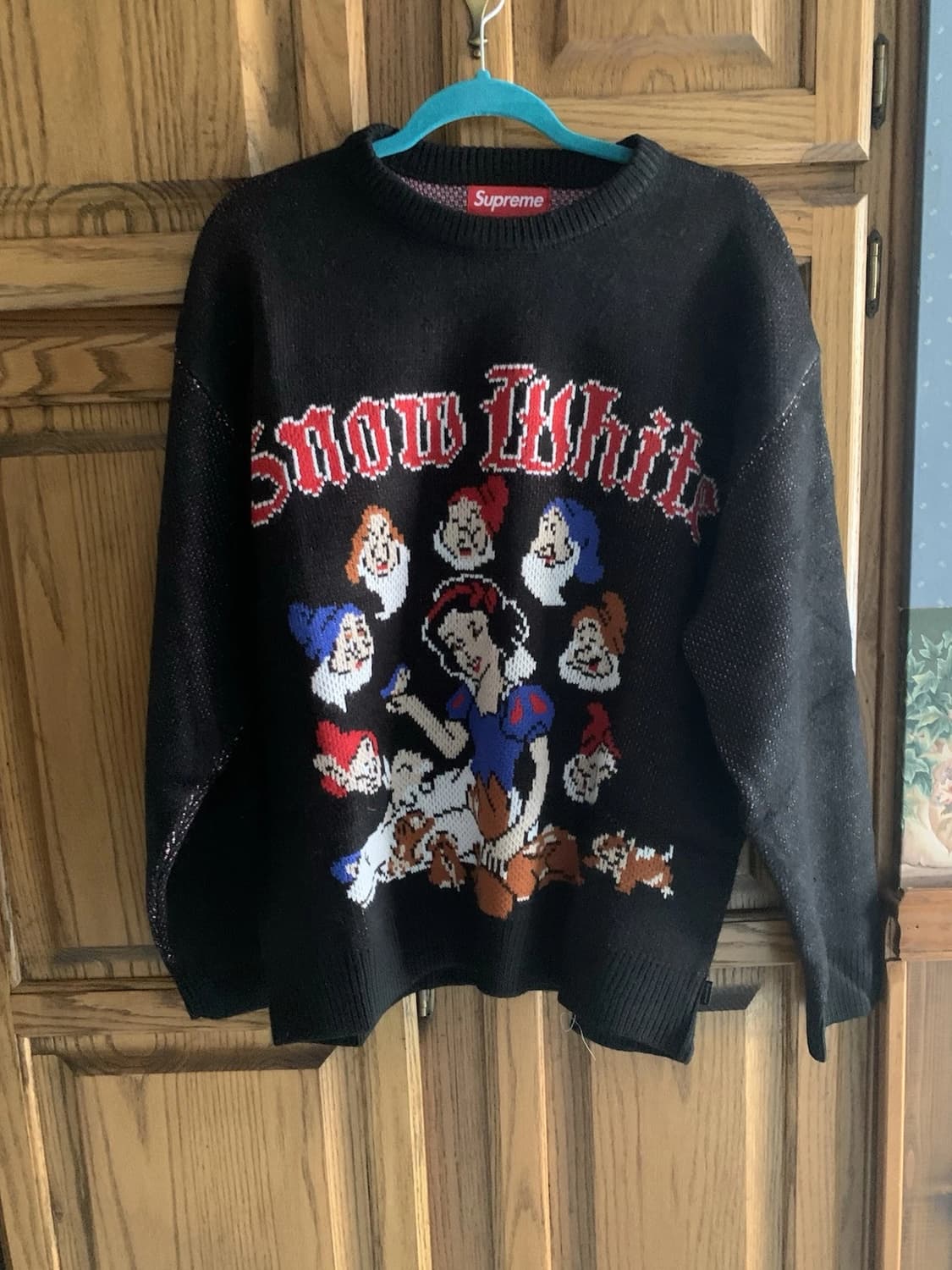 슈프림 스노우 화이트 니트 스웨터 블랙 상품이미지1