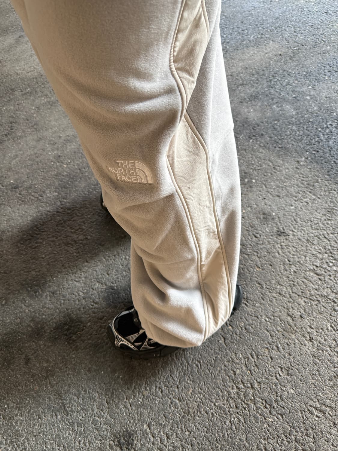 85🔥 노스페이스 플리스 팬츠 아이스 그레이 상품이미지2