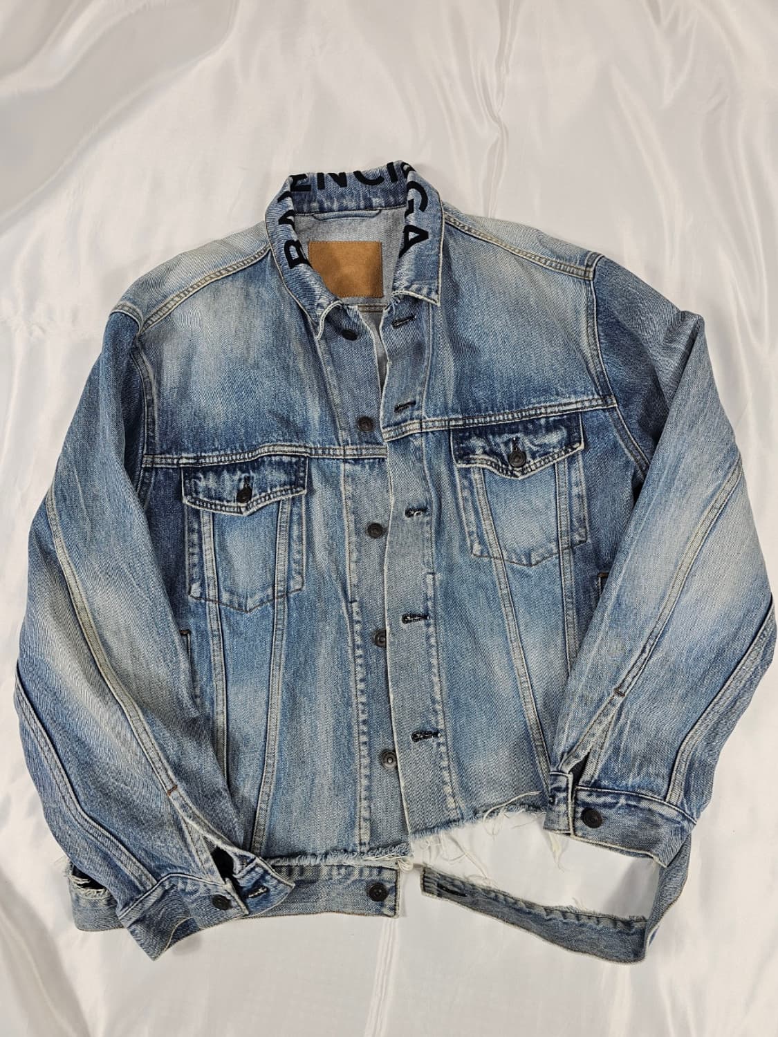 발렌시아가넥로고데님자켓 상품이미지1