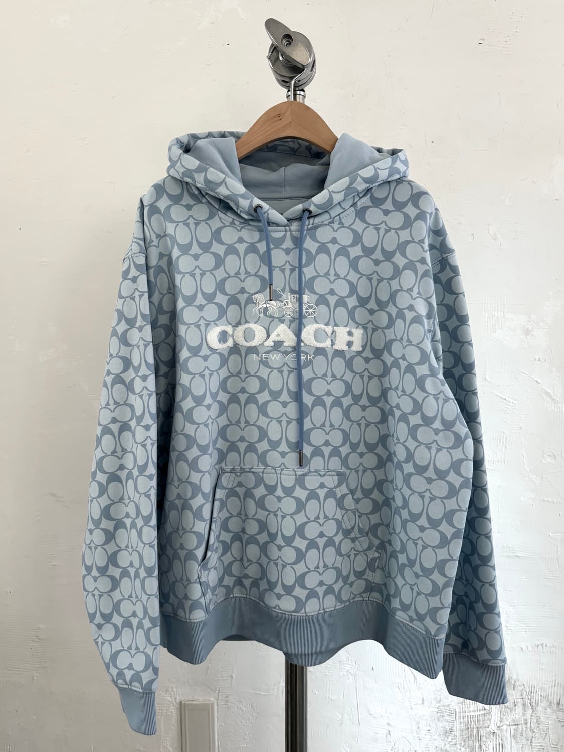 Coach 코치 시그니처 로고 블루 후드티  상품이미지3