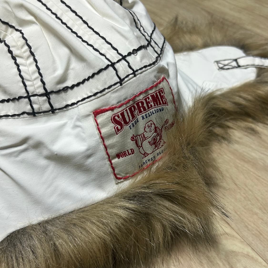 슈프림 x 트루 릴리전 고어텍스 트루퍼 내츄럴 22FW 상품이미지3