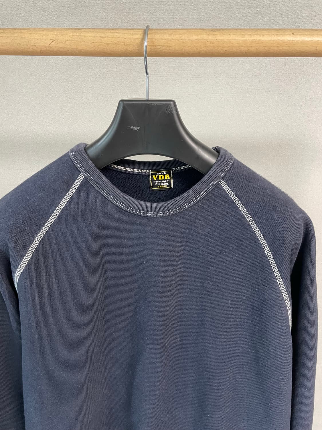 VDR 스티치 맨투맨 (네이비) 상품이미지3