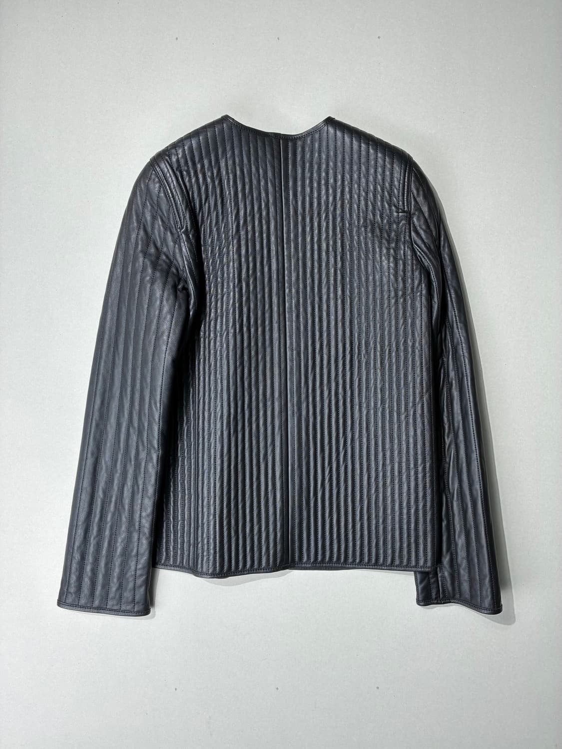 TOTEME 토템 퀼티드 램스킨 레더 라이너 자켓 블랙 36사이즈 상품이미지4