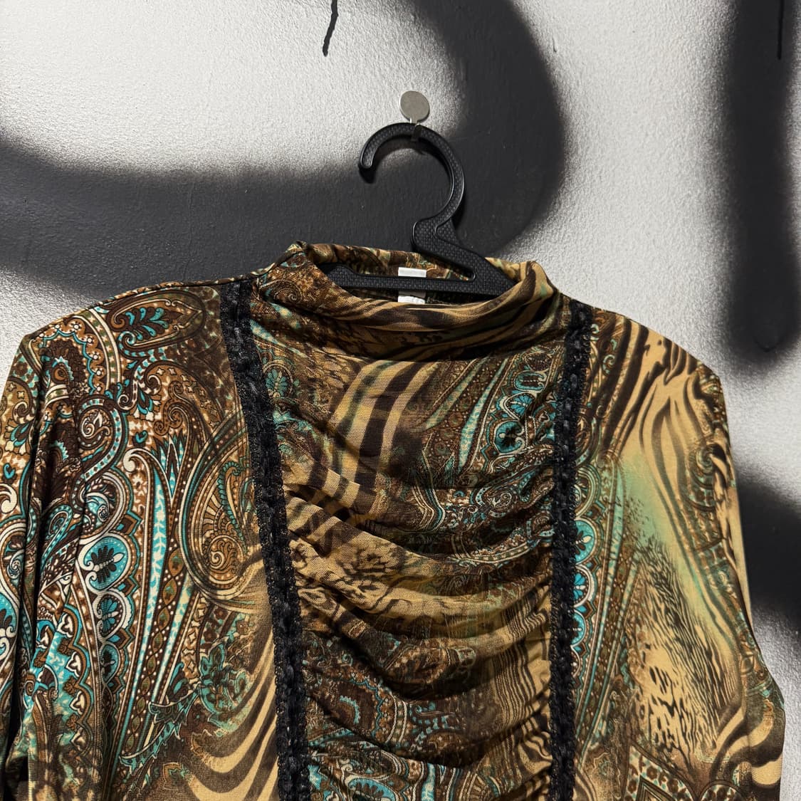 VTG 빈티지 셔링 디테일 애니멀 레오파드 패턴 롱슬리브 상품이미지3