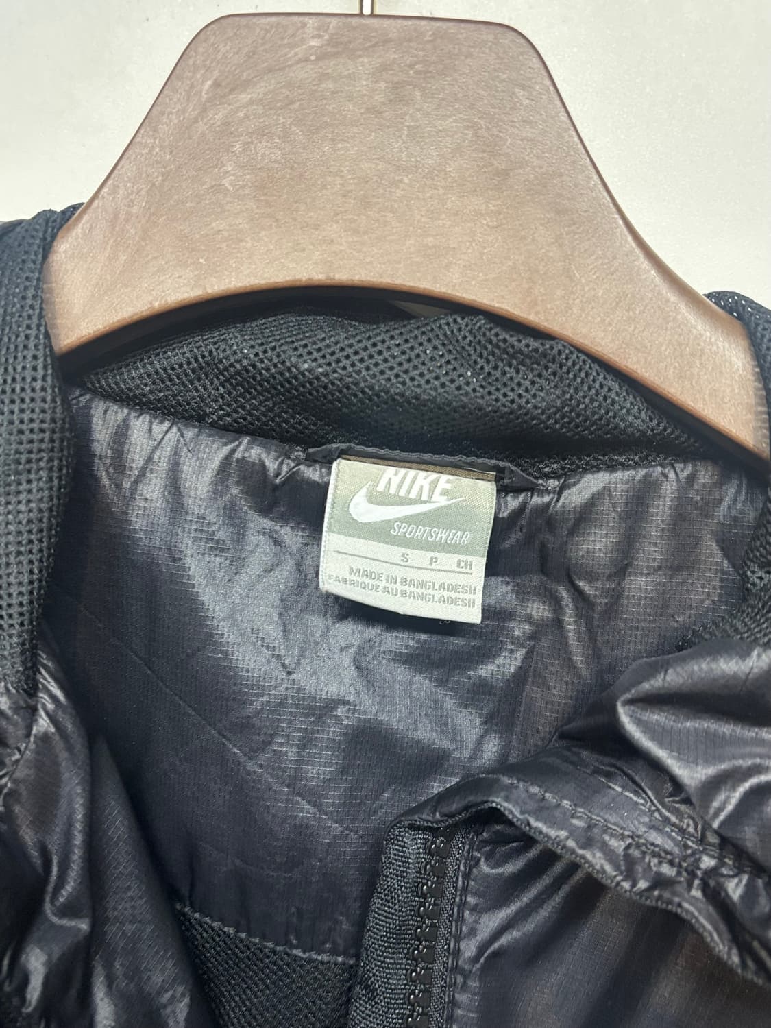 나이키 블랙 후드 바람막이 점퍼 상품이미지5