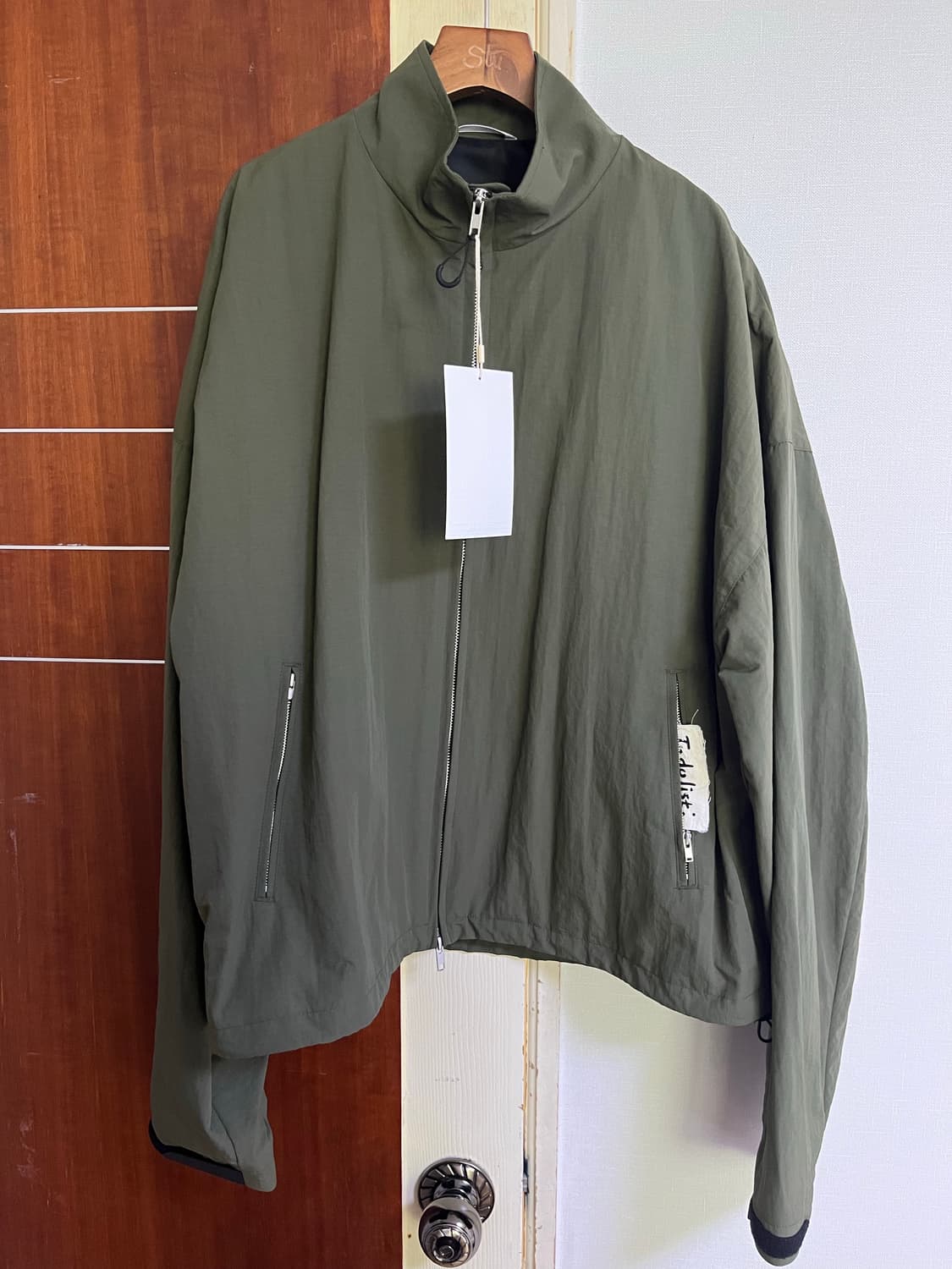 STU 레터링 윈드브레이커 카키 L 상품이미지2