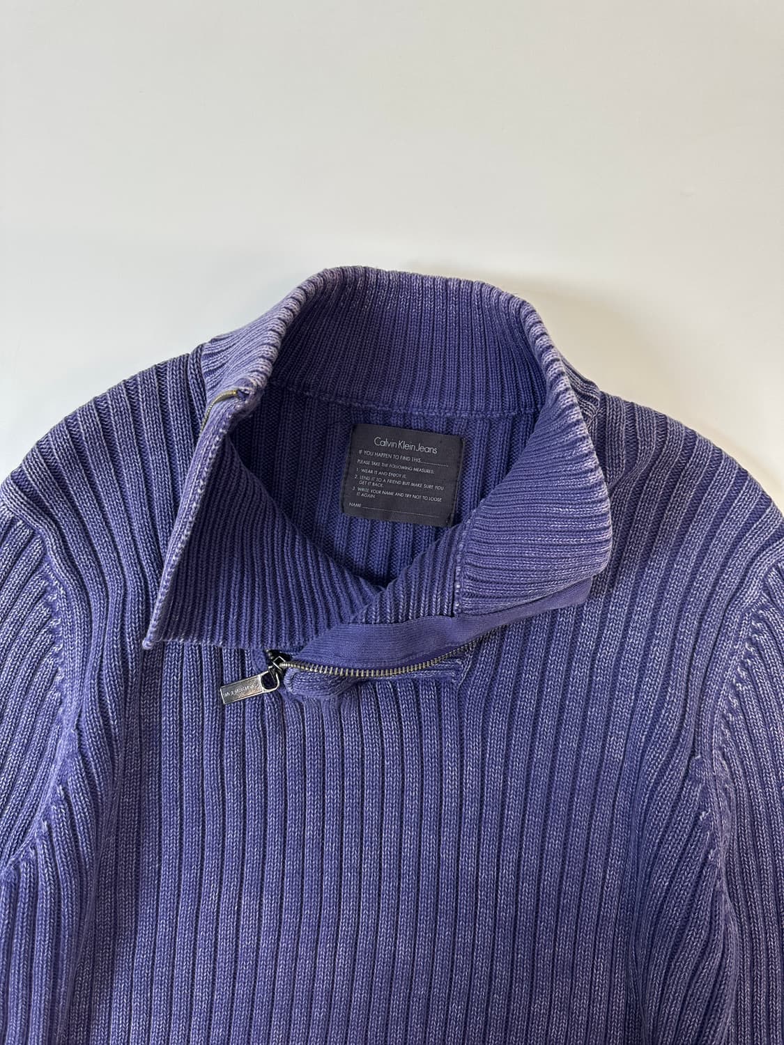 캘빈클라인 워싱 지퍼넥 니트 (퍼플) 상품이미지4