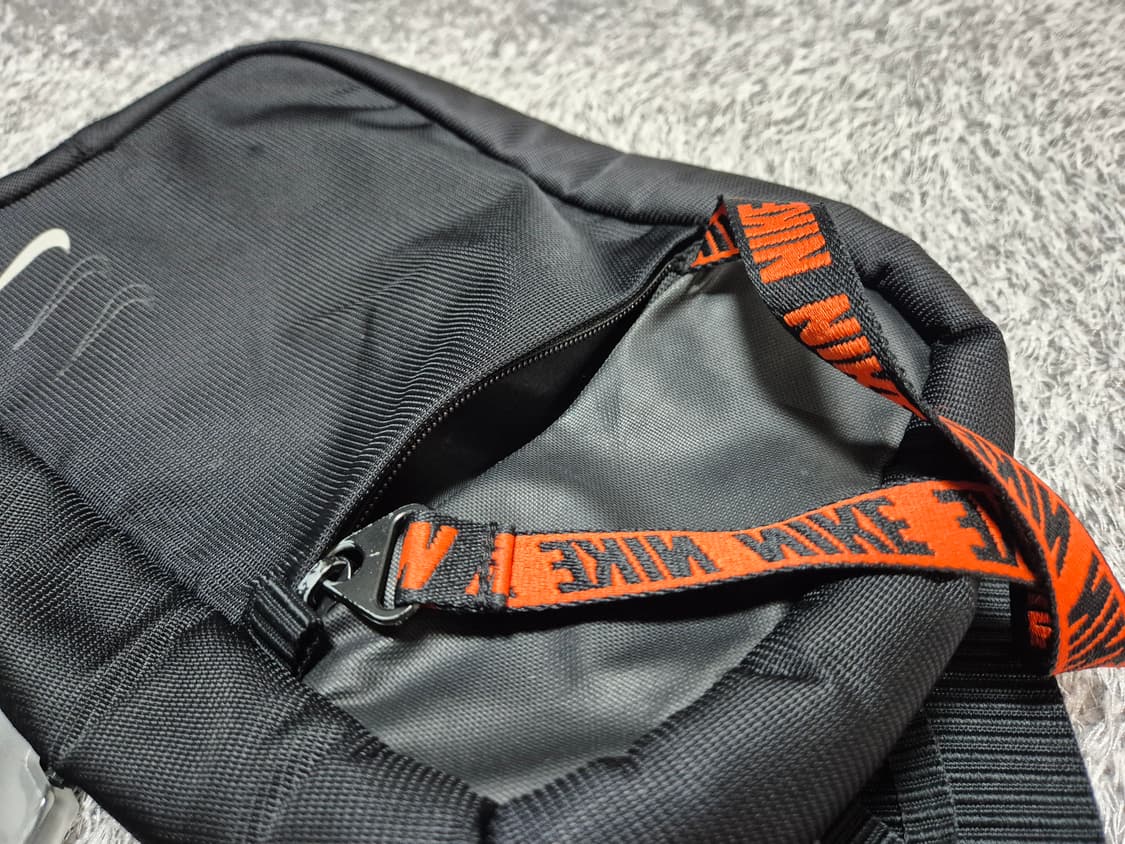 나이키 에센셜 힙팩 상품이미지4