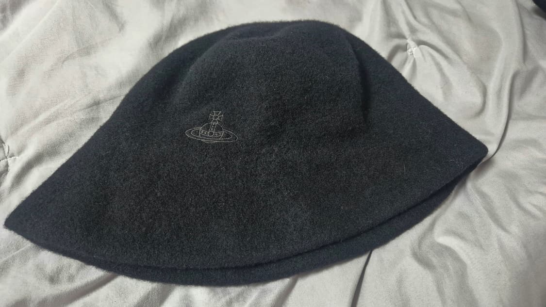 비비안 웨스트우드 울 버킷햇 벙거지 상품이미지1