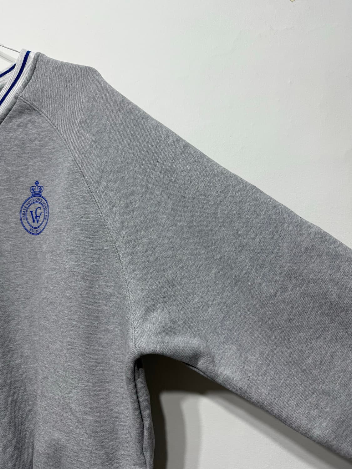 반원 아뜰리에 브이넥 맨투맨 티셔츠 free 상품이미지6