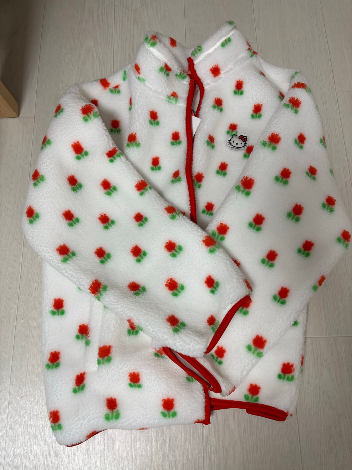 스파오 키즈 헬로키티 플리스 160사이즈 상품이미지2