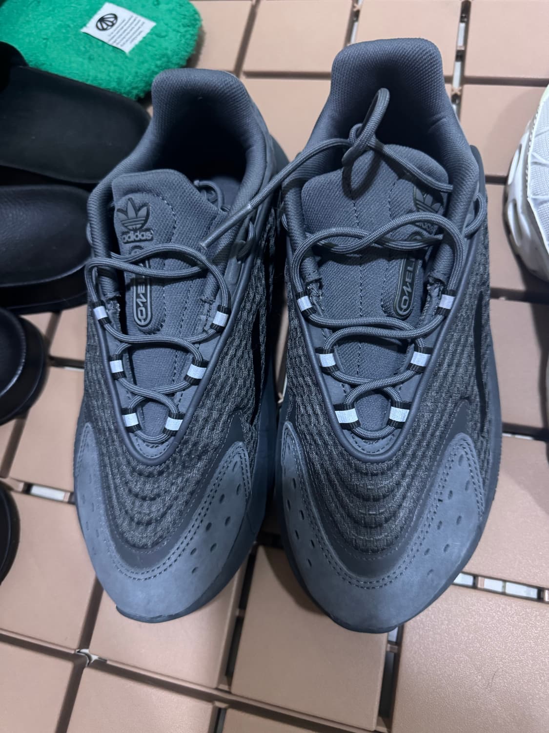 아디다스235사이즈 상품이미지3