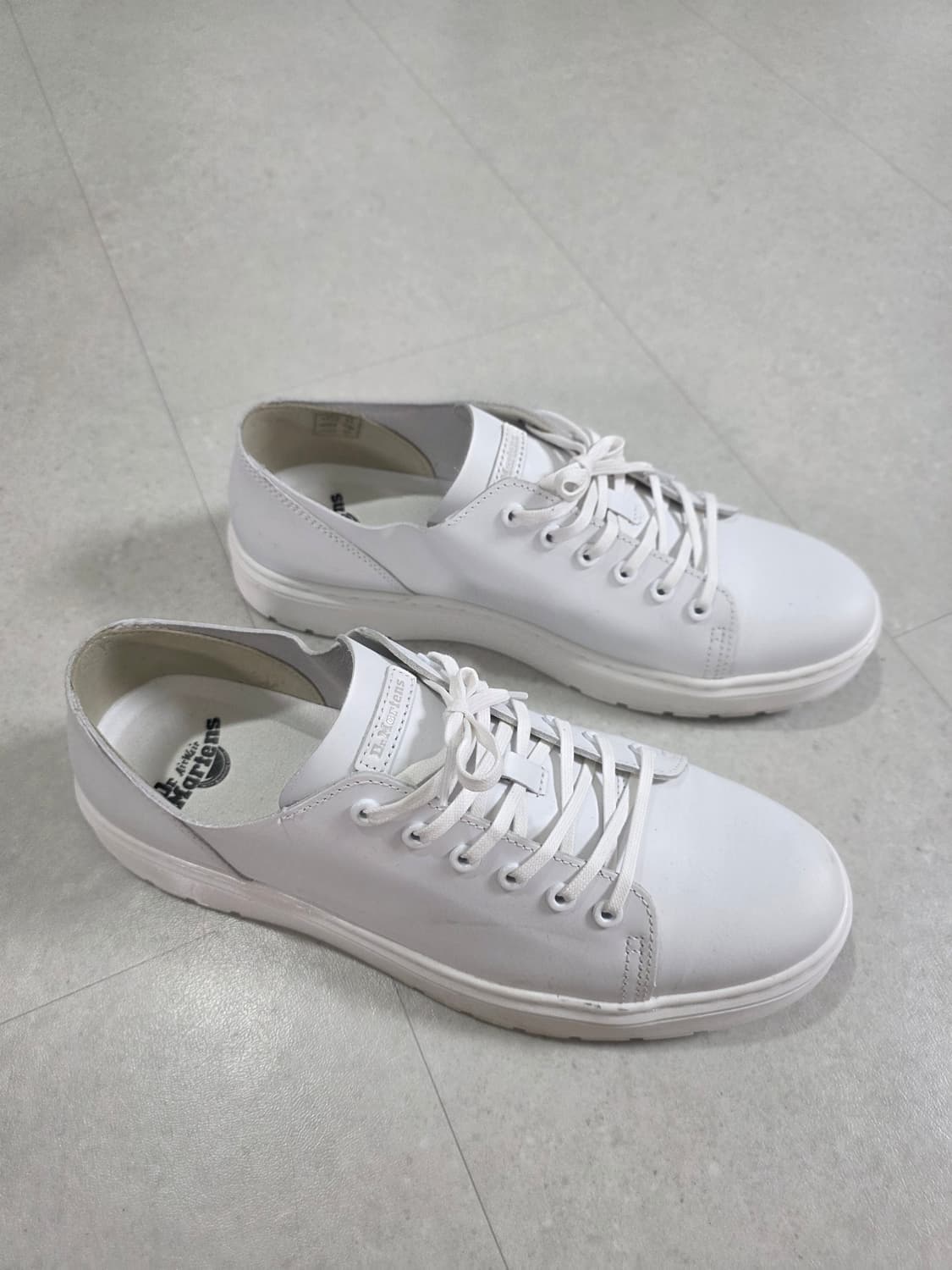 닥터마틴 단테 화이트 300 상품이미지2