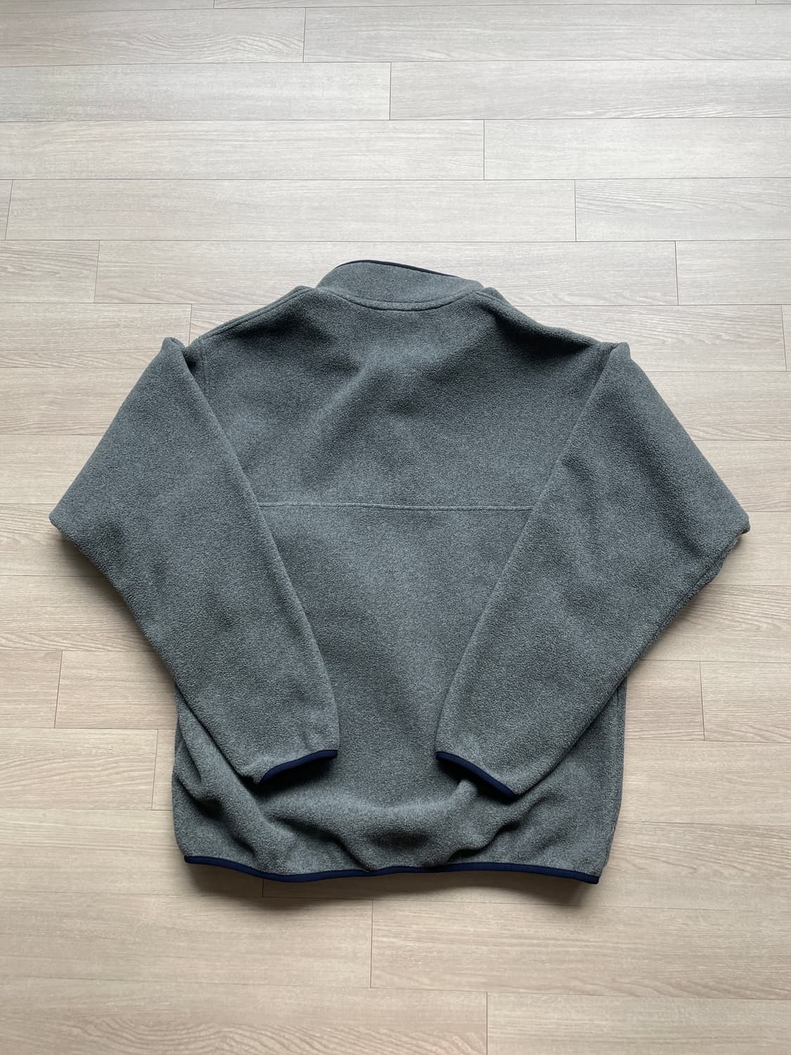 파타고니아 신칠라 니켈 네이비 그레이 플리스 patagonia 상품이미지2