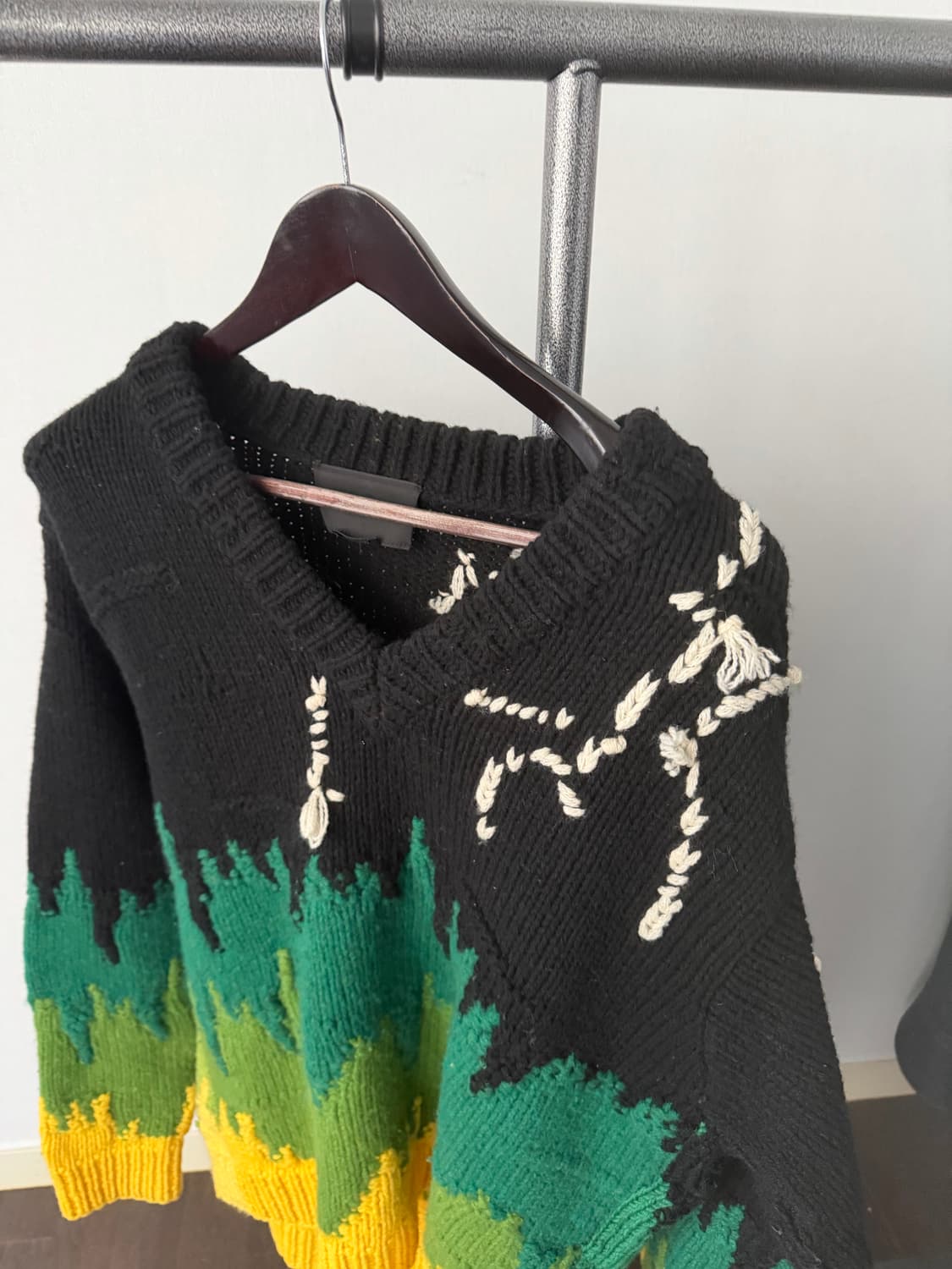 19fw 프라다 핸드메이드 V넥 니트 52 상품이미지4