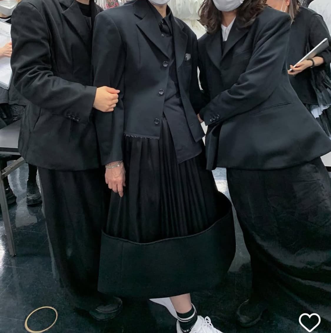 22aw 꼼데가르송 컬렉션라인 오버숄더 크롭자켓s 상품이미지3