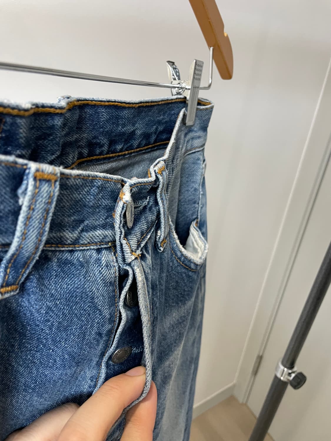 (27) levis 리바이스501 워싱 데님팬츠 상품이미지4