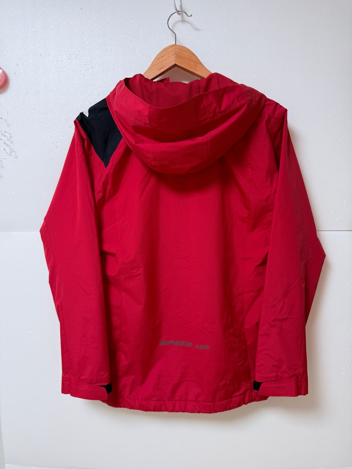 다이나핏(DYNAFIT) 기능성 바람막이 레드95 데일리 상품이미지4