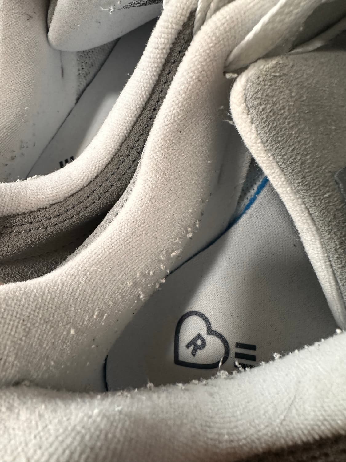 260) 아디다스 x 휴먼 메이드 아디매틱 그레이 상품이미지4