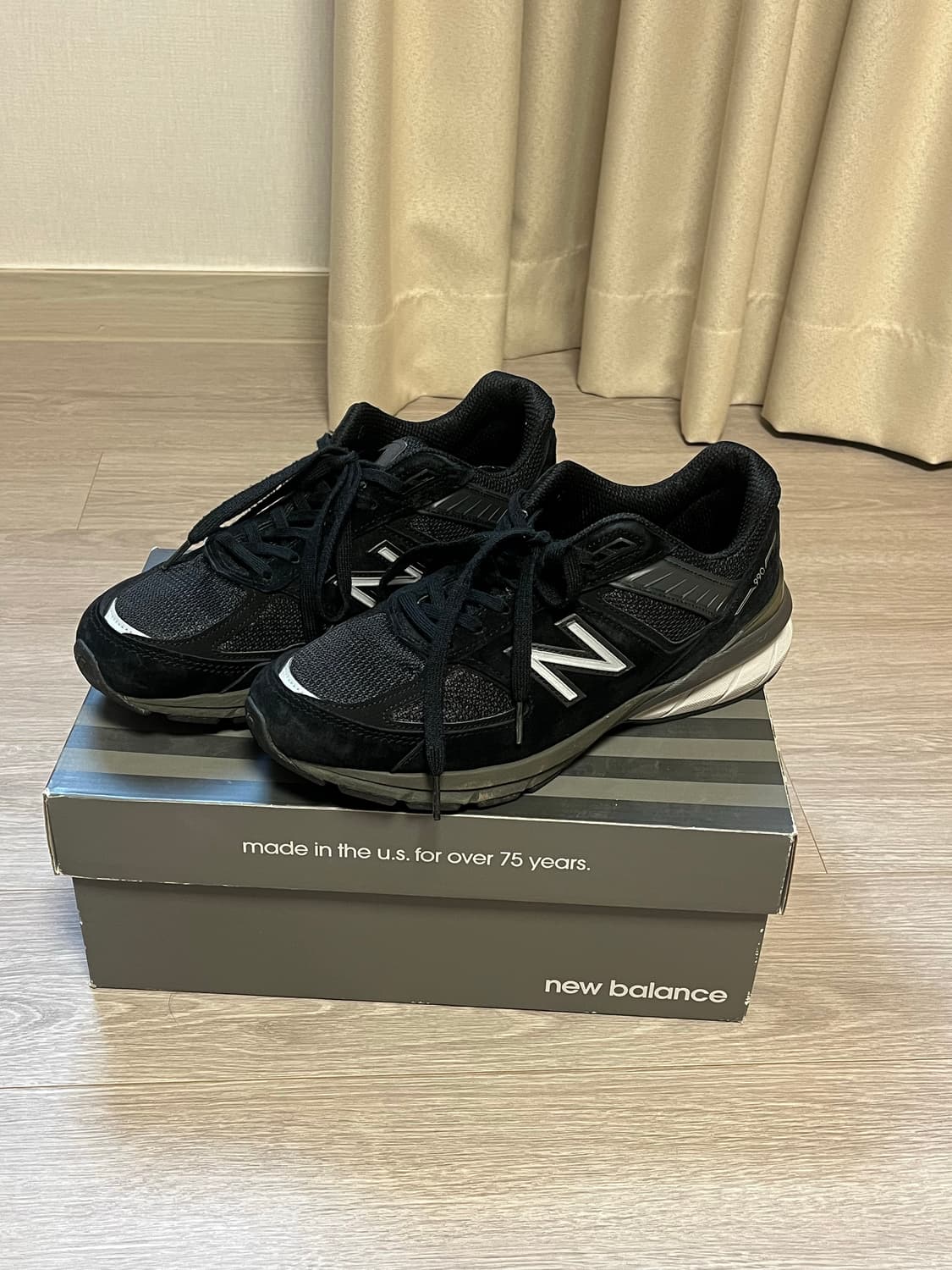 (실착1회) 뉴발란스 990v5 블랙  상품이미지1