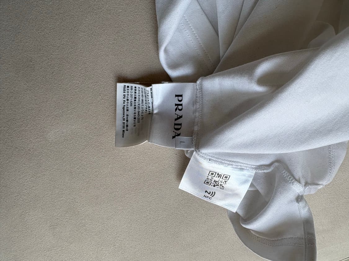 [L] 프라다 롱슬리브 상품이미지3