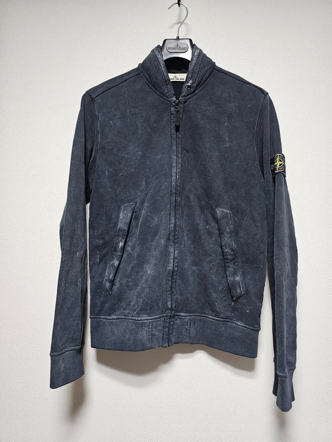 스톤아일랜드 프로스트 집업 상품이미지1