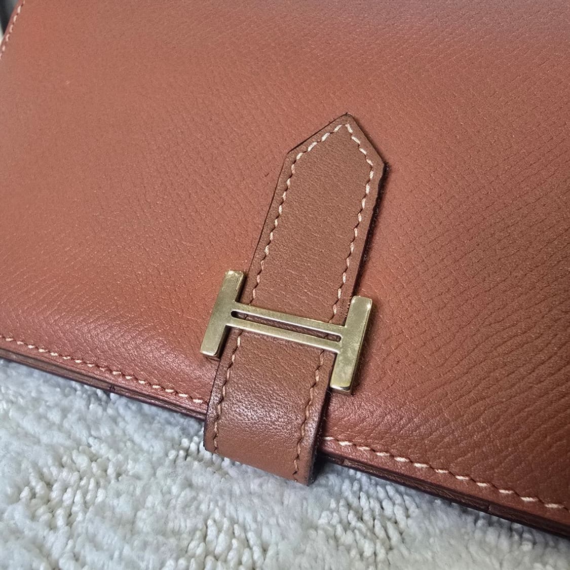 [중고/정품] 에르메스 베안 앱송 골드 하드웨어 장지갑 상품이미지2