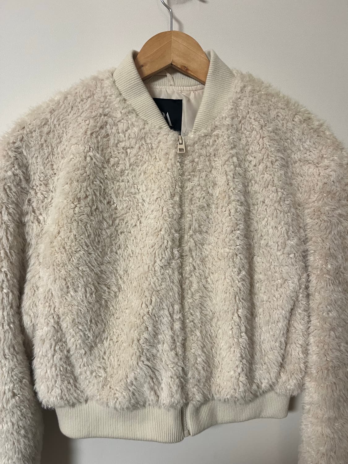 zara 페이크 퍼 크롭 봄버 재킷 상품이미지2