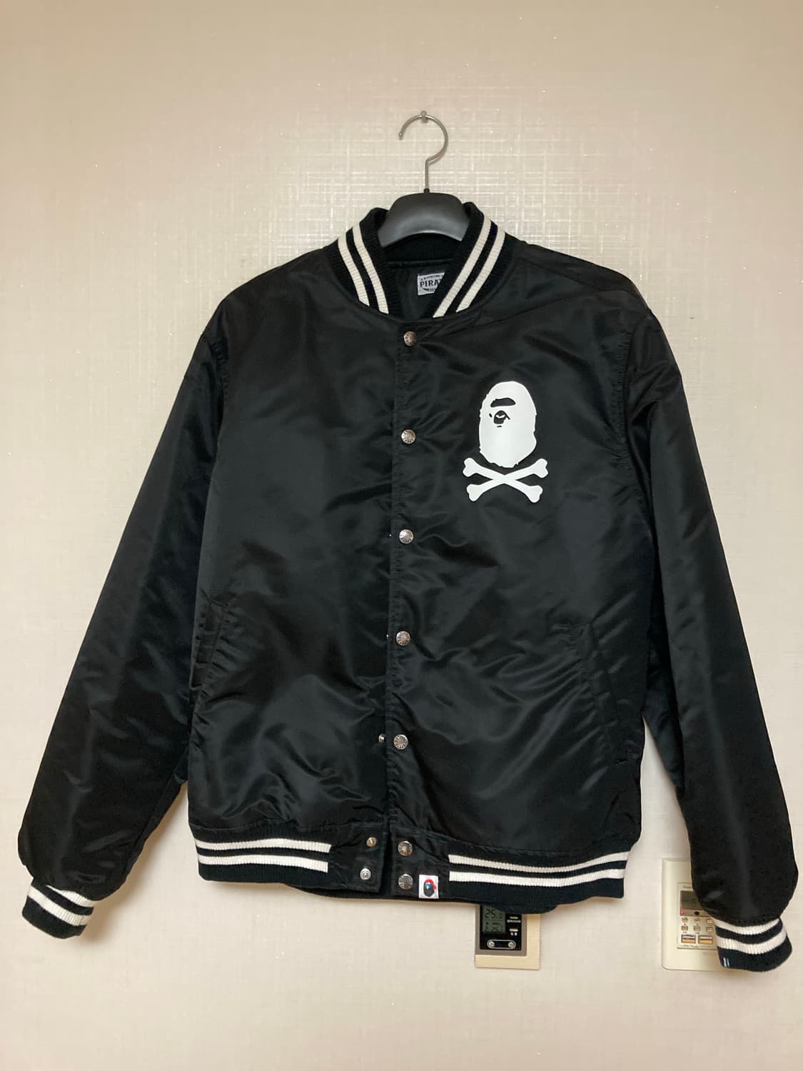 베이프 바시티 자켓 상품이미지1