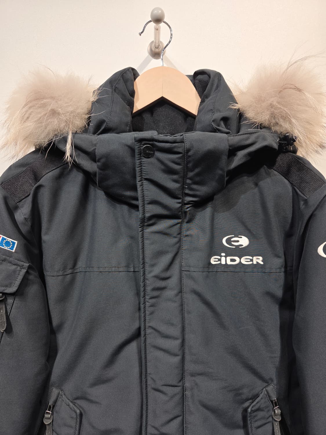 아이더 스투키 3 알파 다운 자켓 블랙 상품이미지3