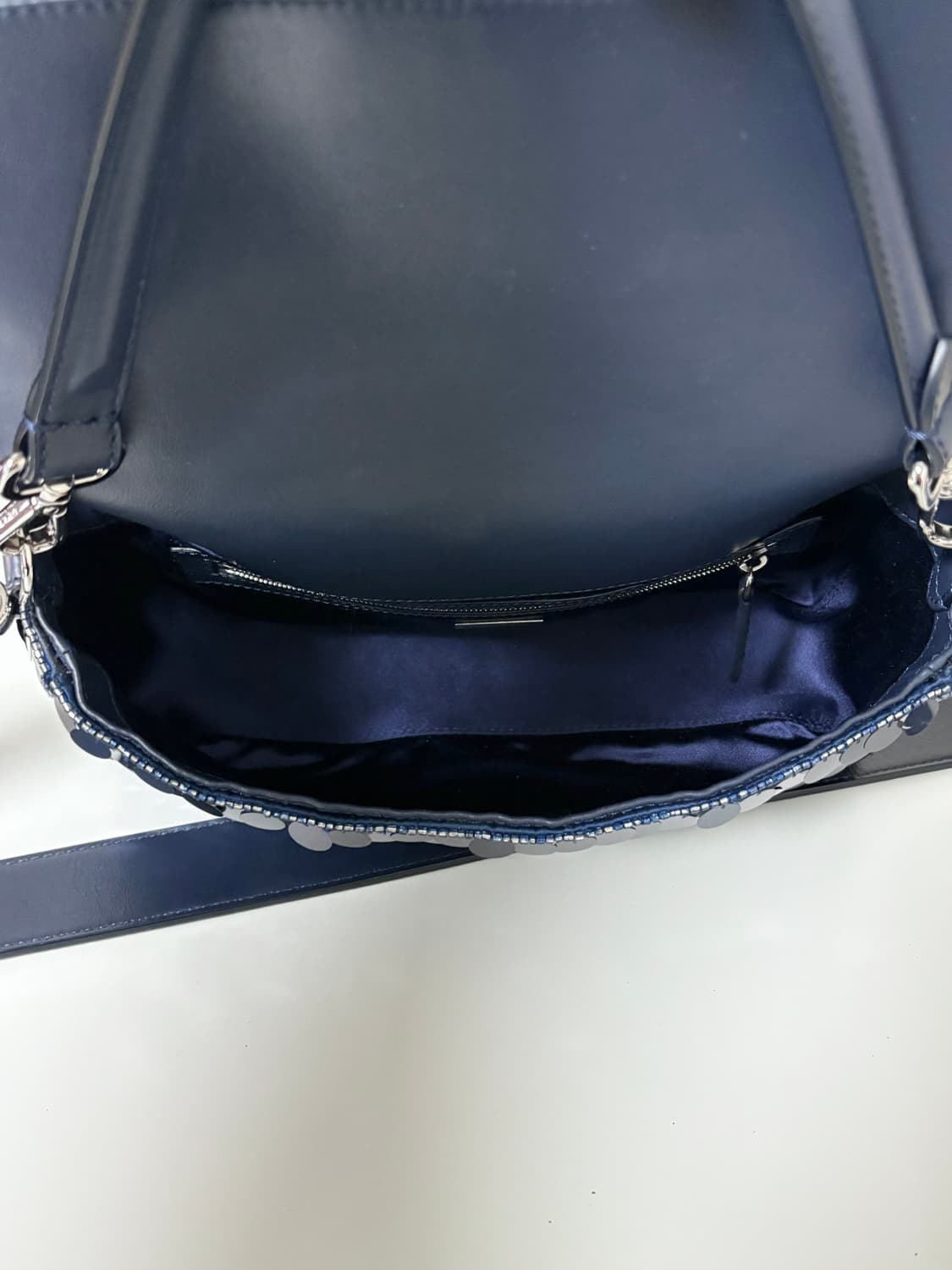 펜디 스팽글 시퀸 바게트백 상품이미지7