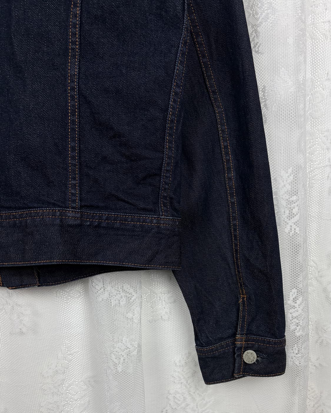 Cropped Raw Denim Trucker Jacket 상품이미지6