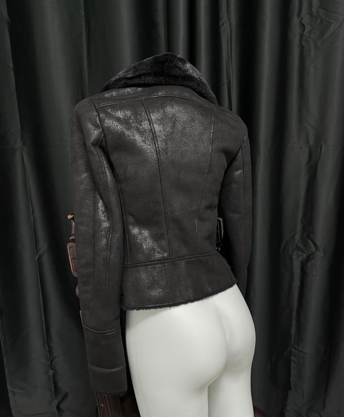 하이넥 레더 자켓 상품이미지3