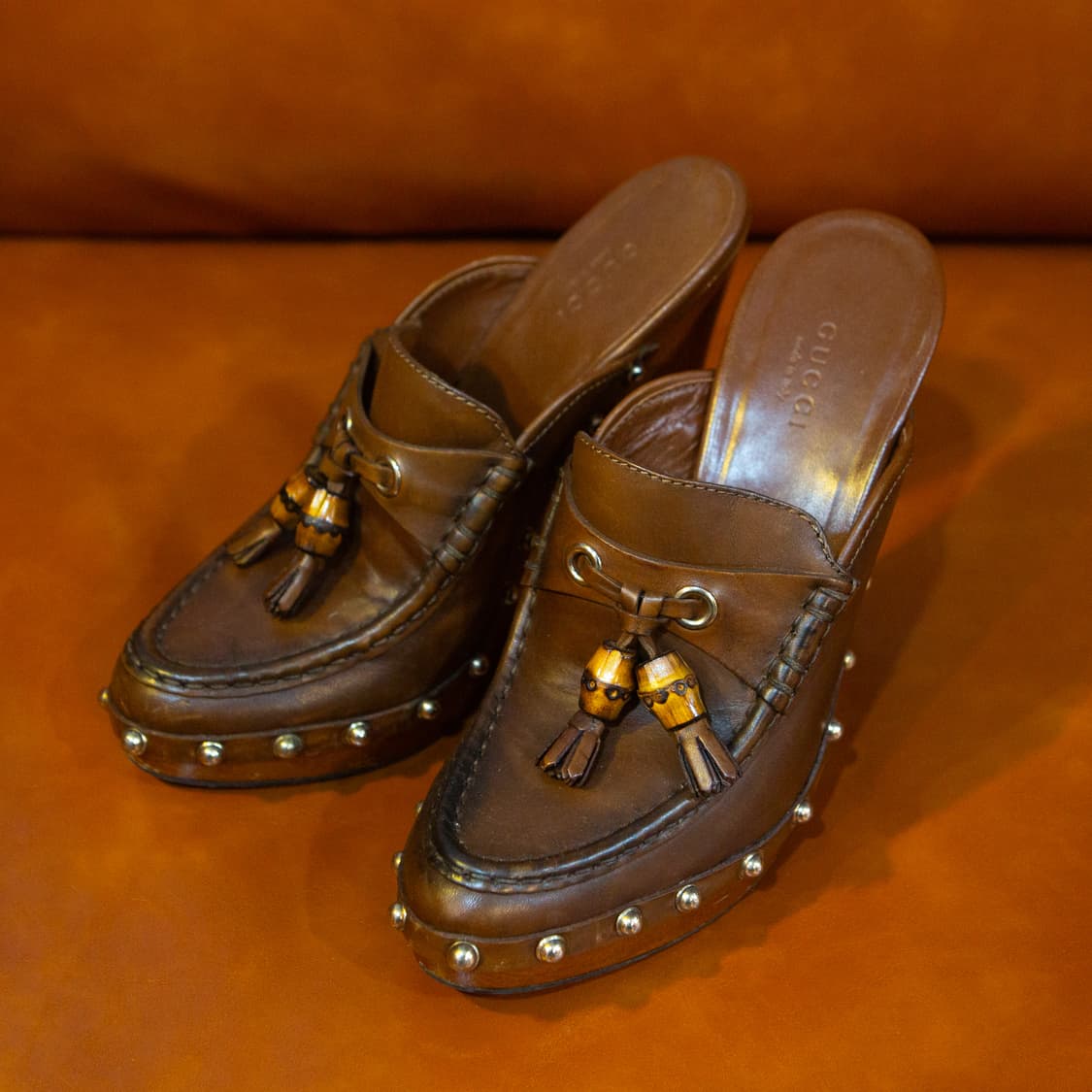 구찌 뱀부 태슬 플랫폼 로퍼 브라운 상품이미지2