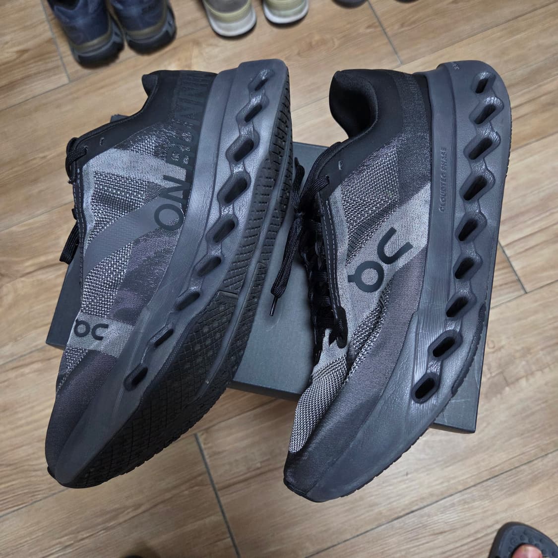 260 온러닝 클라우드 서퍼 넥스트 블랙 이클립스 러닝화 운동화 상품이미지5