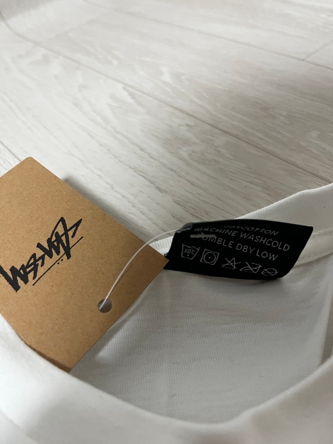 스투시 파이어 다이스 롱슬리브 티셔츠 화이트 상품이미지7