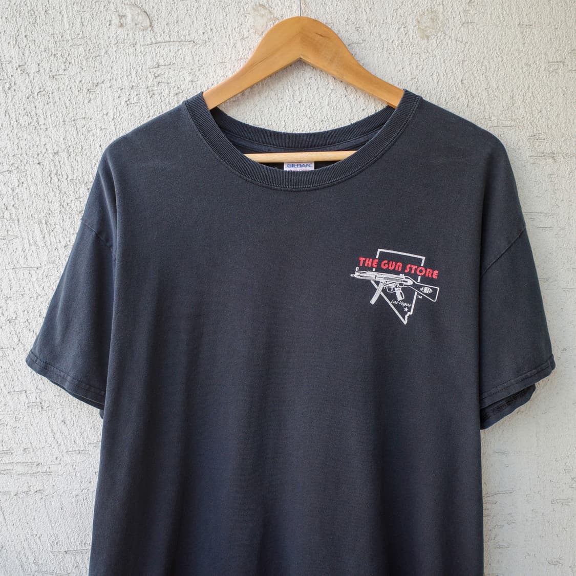 2000's "The Gun Store" Faded T-shirt 상품이미지3