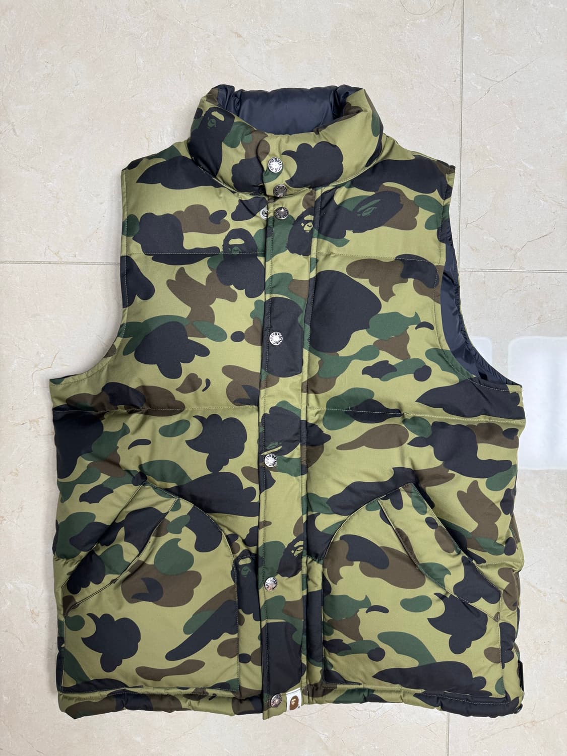 베이프 카모 패딩조끼 상품이미지1