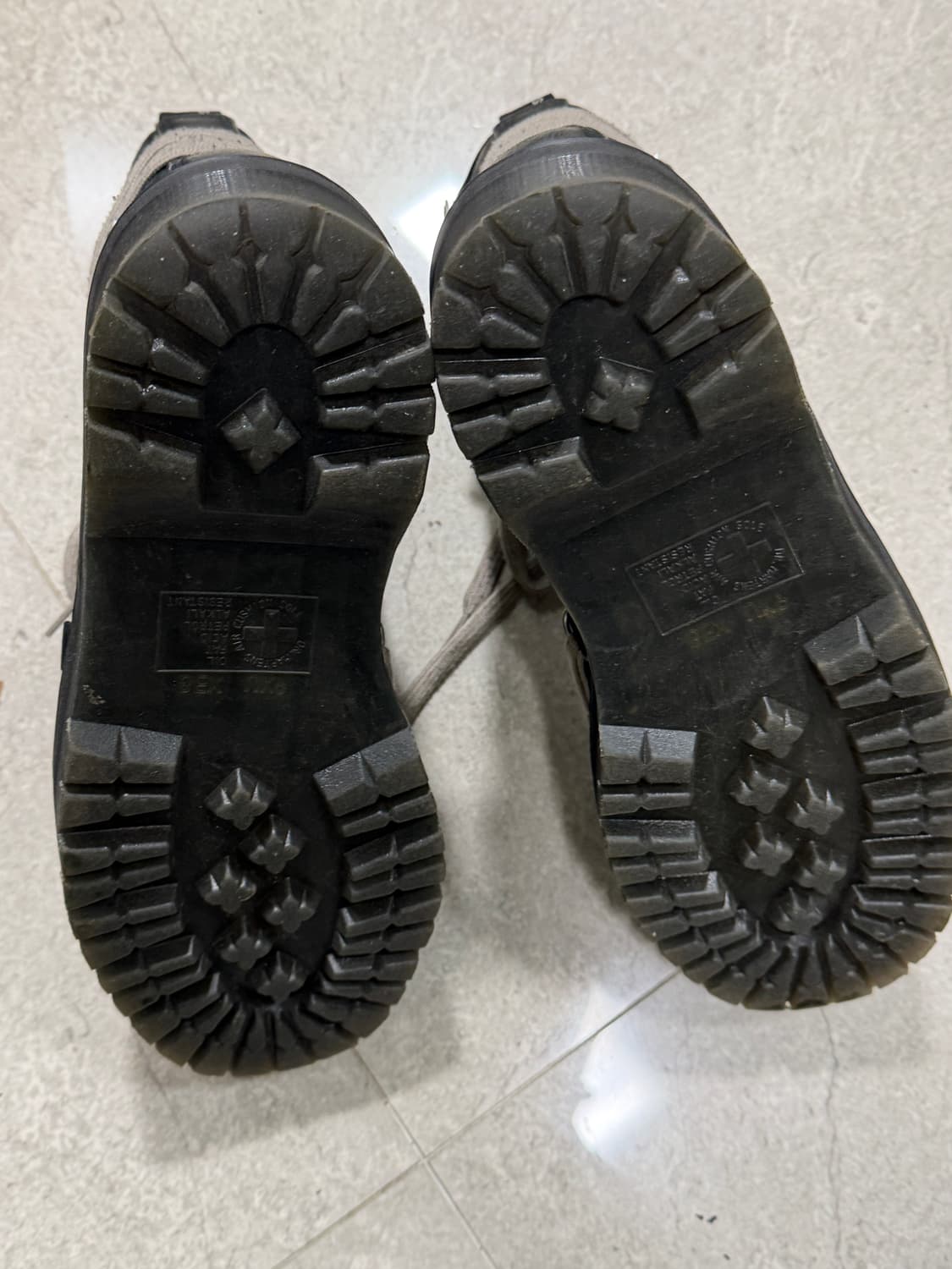 uk9 닥터마틴 x 릭 오웬스 1460 쿼드 솔 메가 레이스 부츠 블랙o 상품이미지5