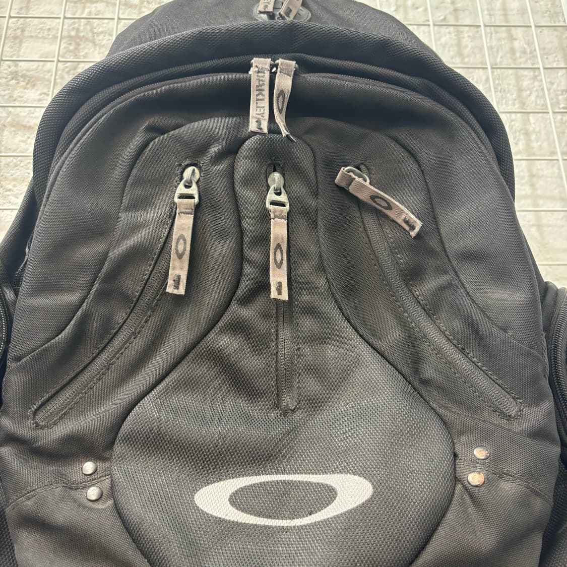 오클리 아카이브 테크니컬 3zip 블랙 백팩 OS 상품이미지5